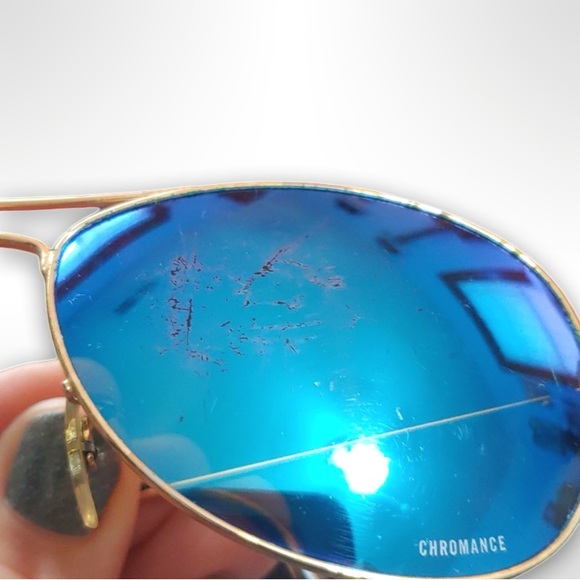 Ray-Ban Polarized Chromance Aviator Sunglasses with Case - Picture 6 of 12